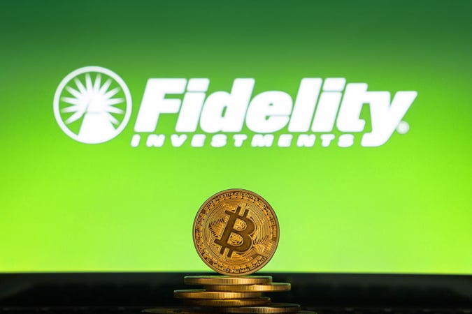 Read more about the article Fidelity Investments Rejoins Race for Spot Bitcoin ETF after BlackRock, Others