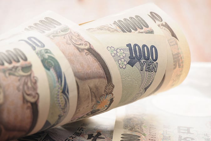 Japanese Yen Slumps to Lowest Level Against US Dollar Since November 2022