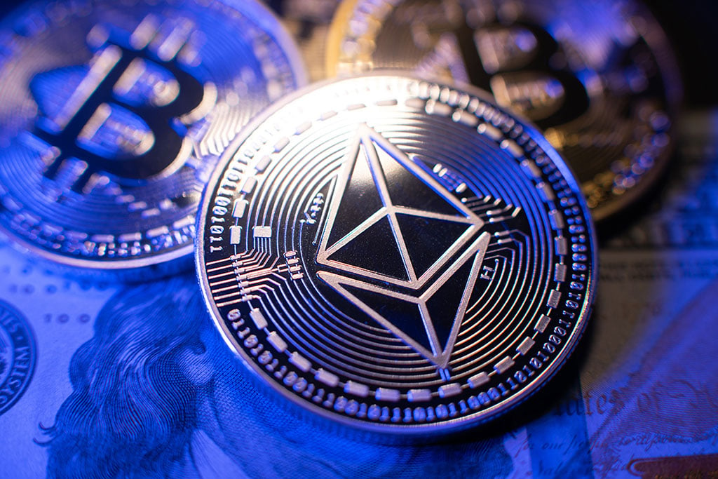 Goldman Sachs Report: Bitcoin and Ethereum Supply on Exchanges Drops Sharply in June