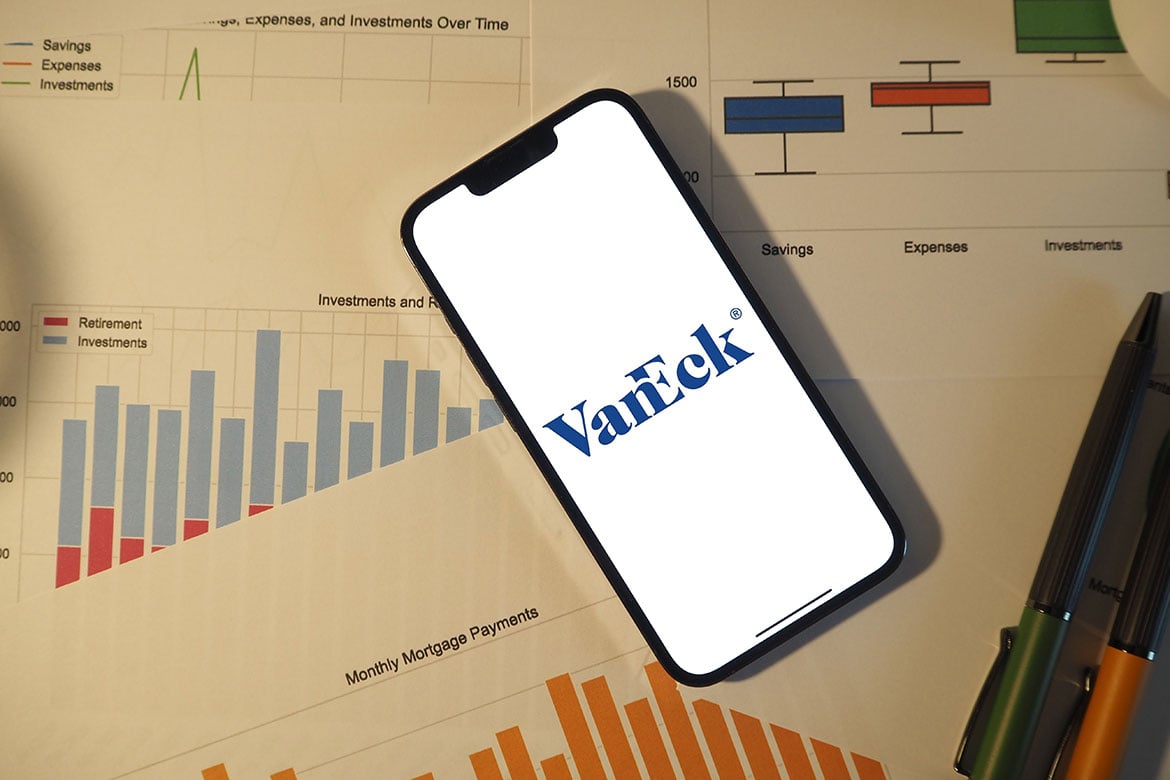 VanEck’s HODL Spot Bitcoin ETF Receives Record Inflow of $119M after Waiving Management Fee
