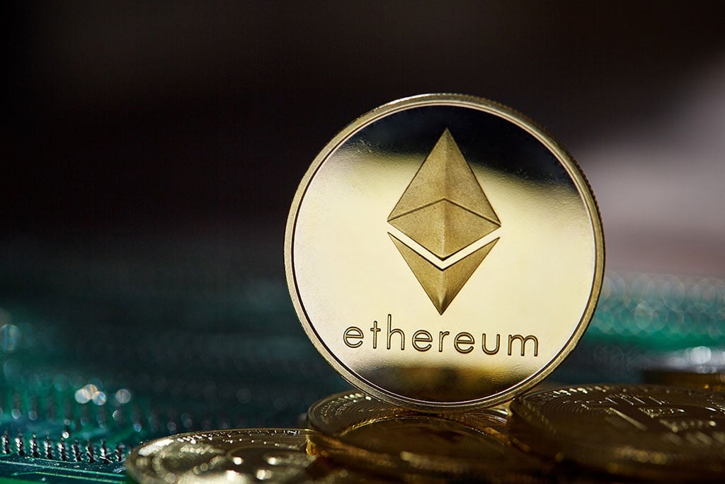 Ethereum (ETH) Price Dips Below $3K amid Increased Short-Term Fear