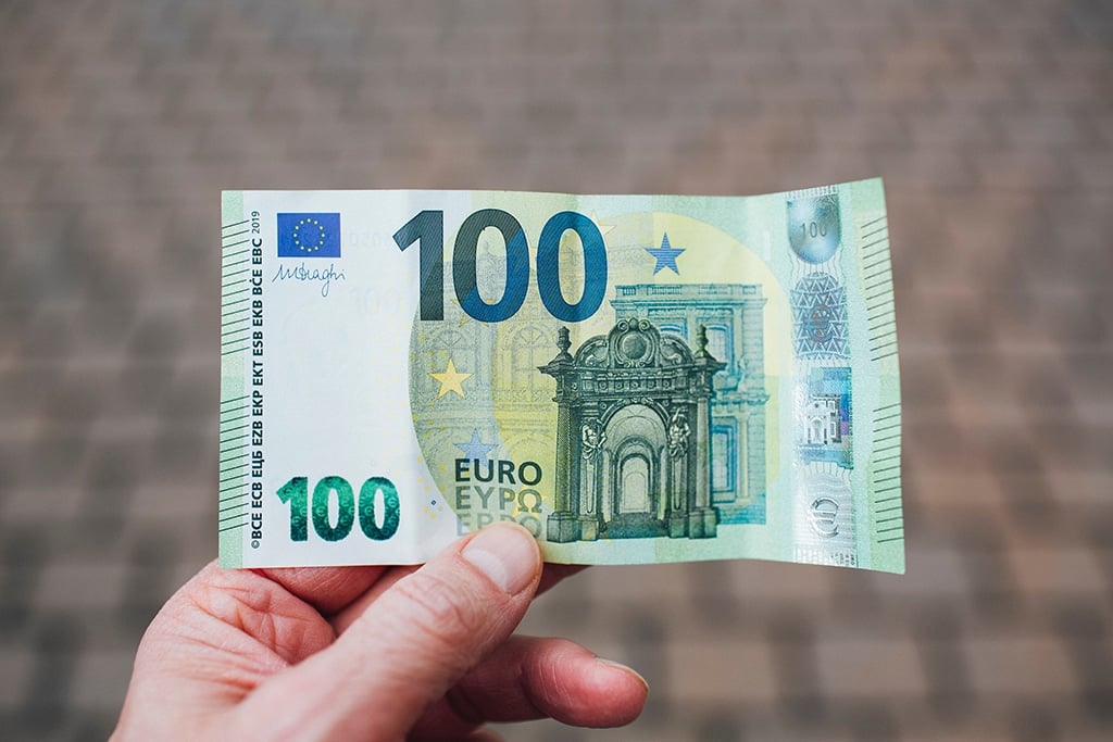 Stablecoin Issuer e-Money Ends Issuance of Euro Stablecoin EURR