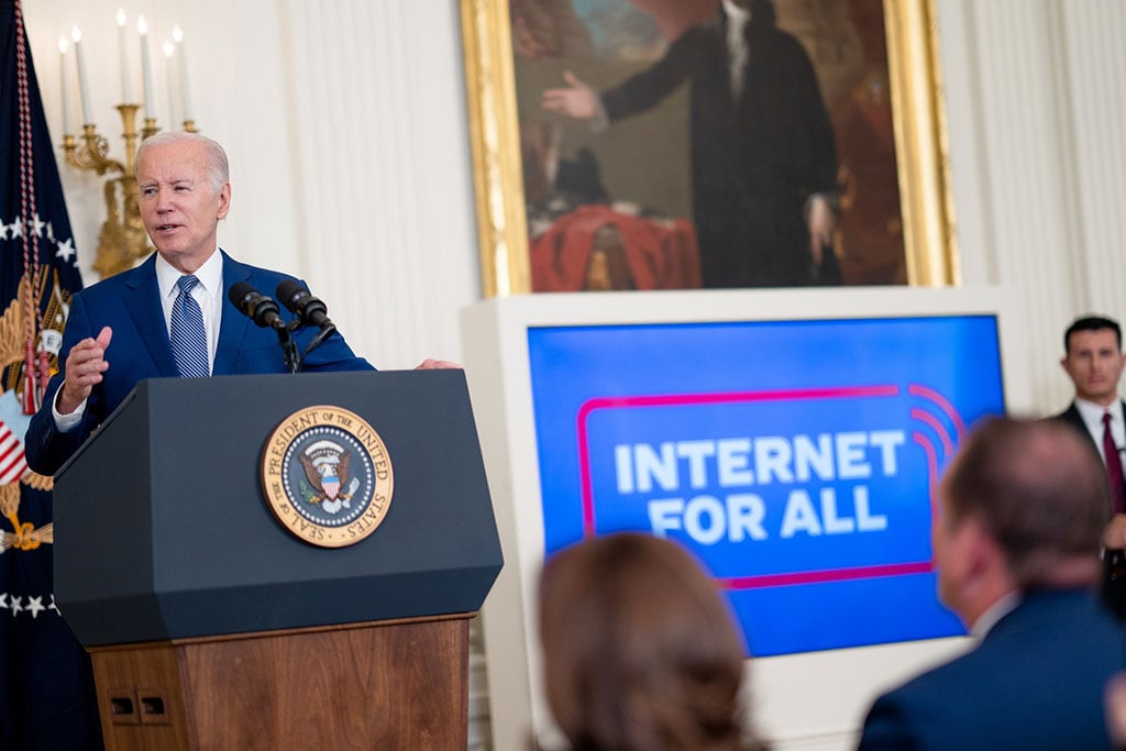 US President Unveils $42B Initiative for High-Speed Internet in America