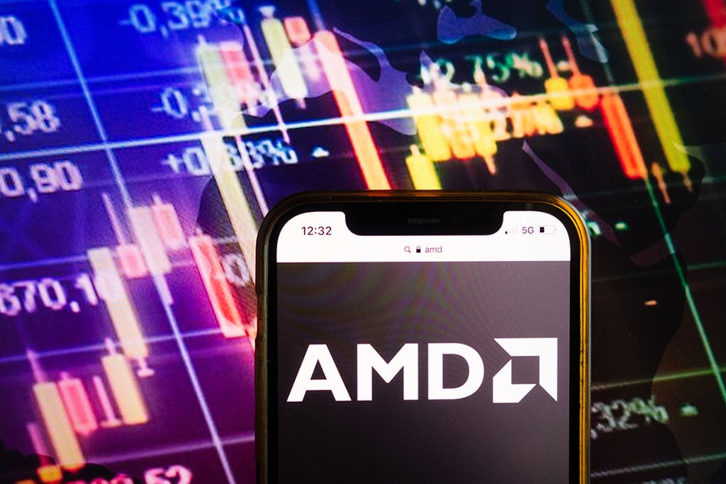 AMD Shares Surge Nearly 5% amid Praise from Microsoft CTO