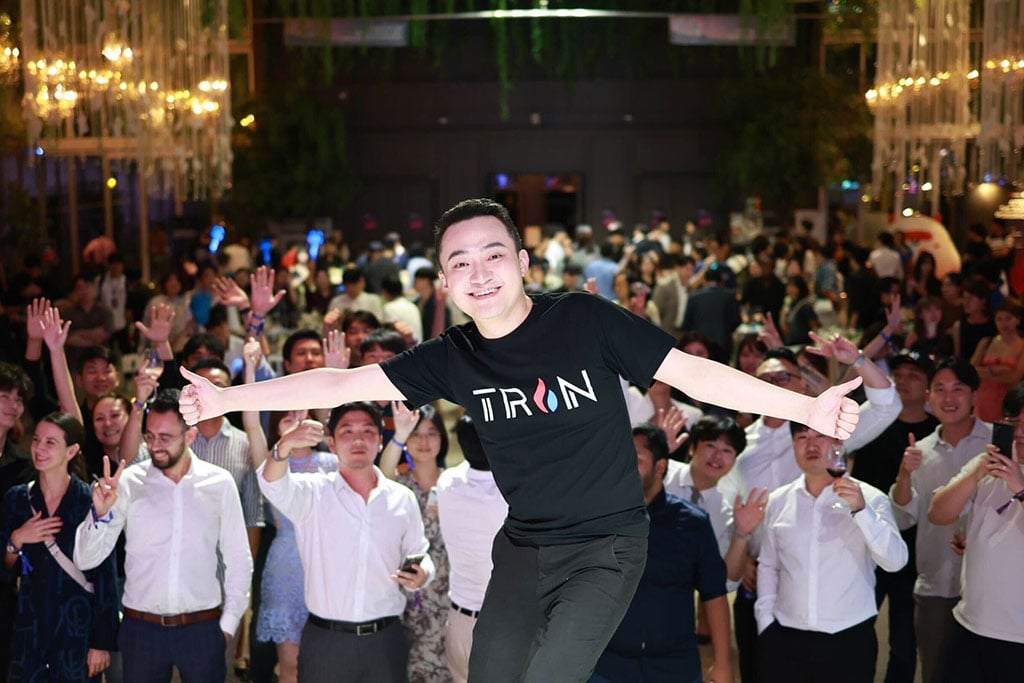 Tron Founder Justin Sun Thinks of Integrating AI and Meme Coin for TRX and HTX