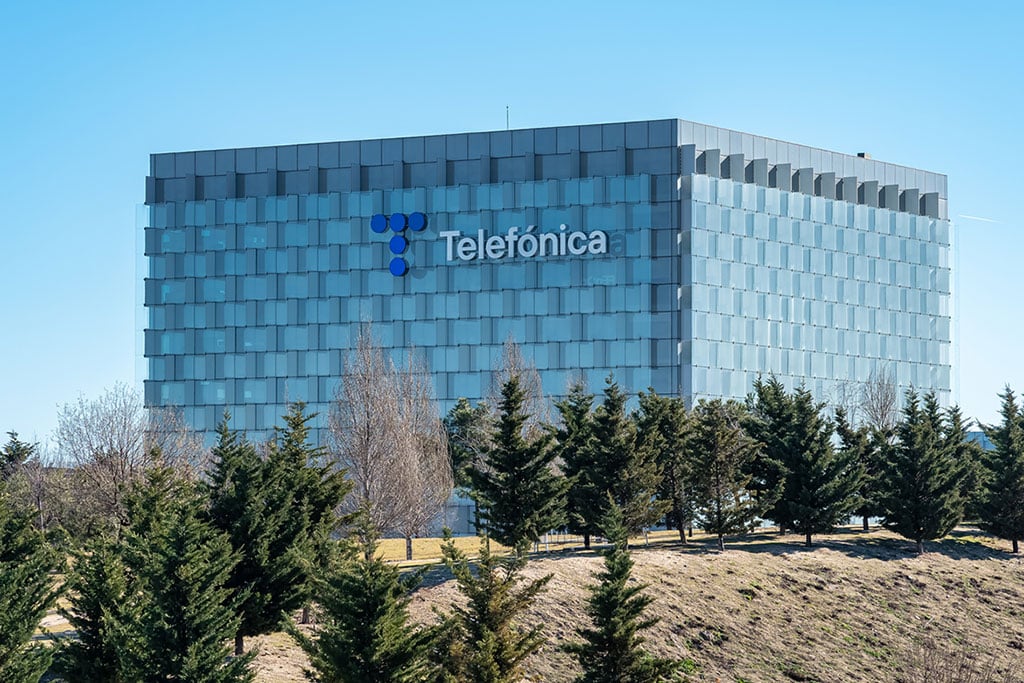 Telefónica Partners Chainlink to Improve Web3 Security and Prevent SIM Swap Attacks