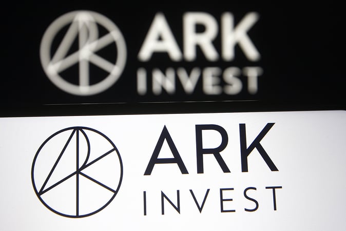 Cathie Wood’s Ark Invest Offloads .3M in Coinbase Holdings and Acquires .2M Worth of Robinhood Shares