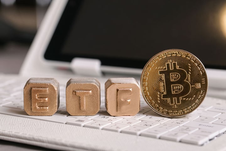 Bitcoin ETFs Witness 4th Consecutive Day of Surging Inflows, Amass 500K BTC Worth $35B