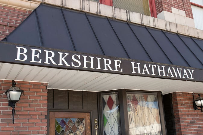 Berkshire Hathaway Shares Up 2% after Impressive Q2 2023 Report