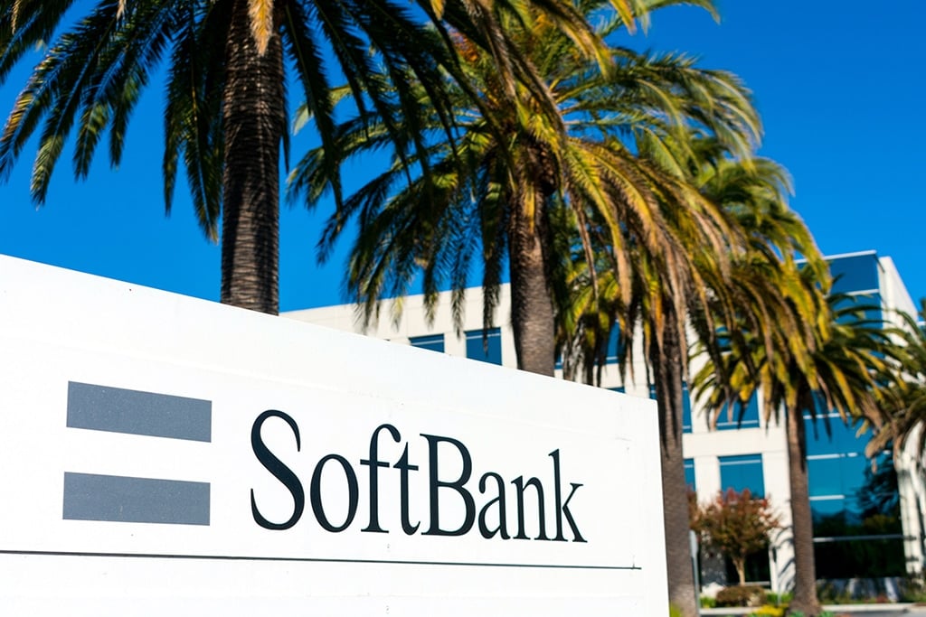 SoftBank Announces Surprising Loss as Vision Fund Posts First Profit in Five Quarters