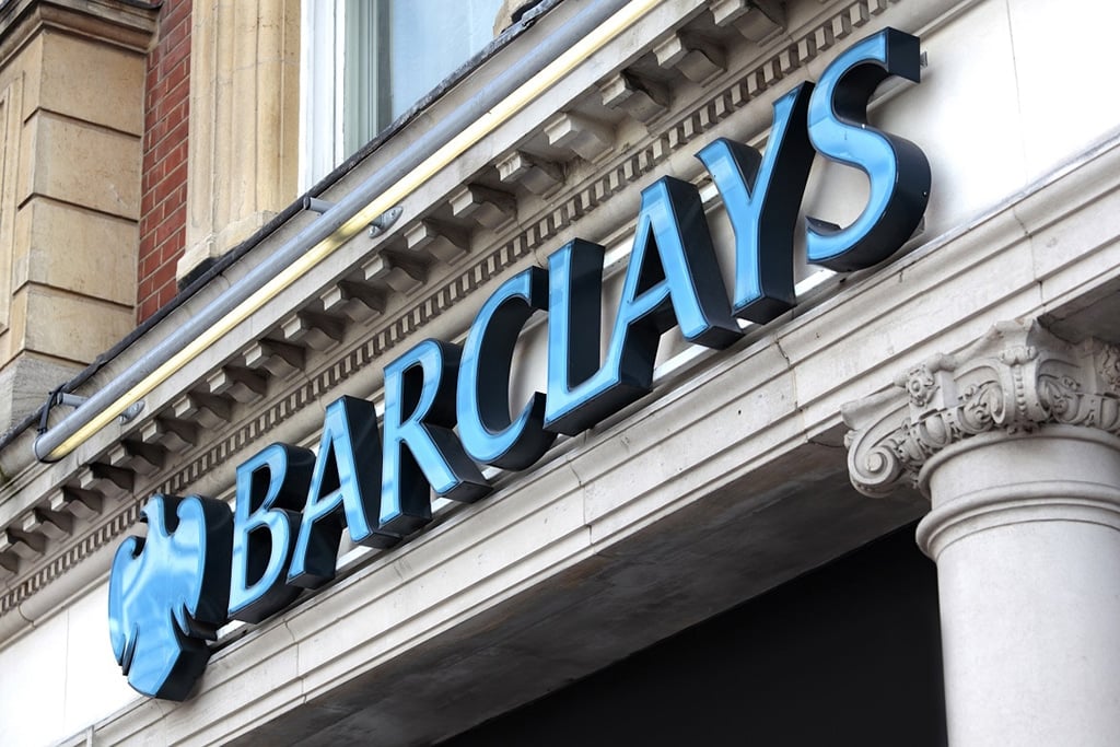 Barclays Sees Net Profit Decline 19% YoY in 2022 after Over-Issuance Matter