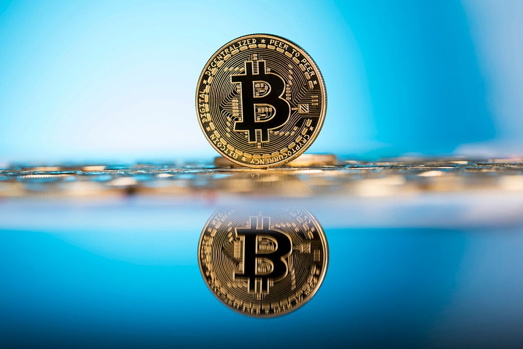 Bloomberg Analyst Bullish on Bitcoin ETFs, Expects Wider Adoption by Year End