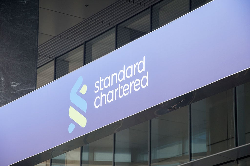 Standard Chartered Raises Its BTC and ETH Forecasts, Bitcoin Can Reach $250K in 2025