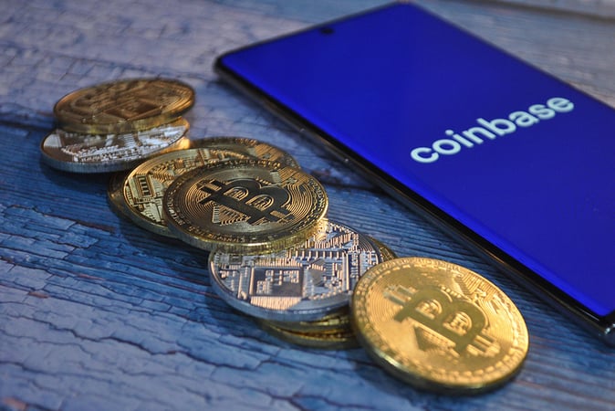 Coinbase (COIN) Shares Tumble 9% amid SEC’s Binance Securities Violation Allegations