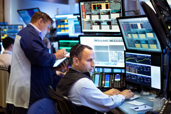 Wall Street Investors Await Key Inflation and Jobs Data, Treasury Yields Fall