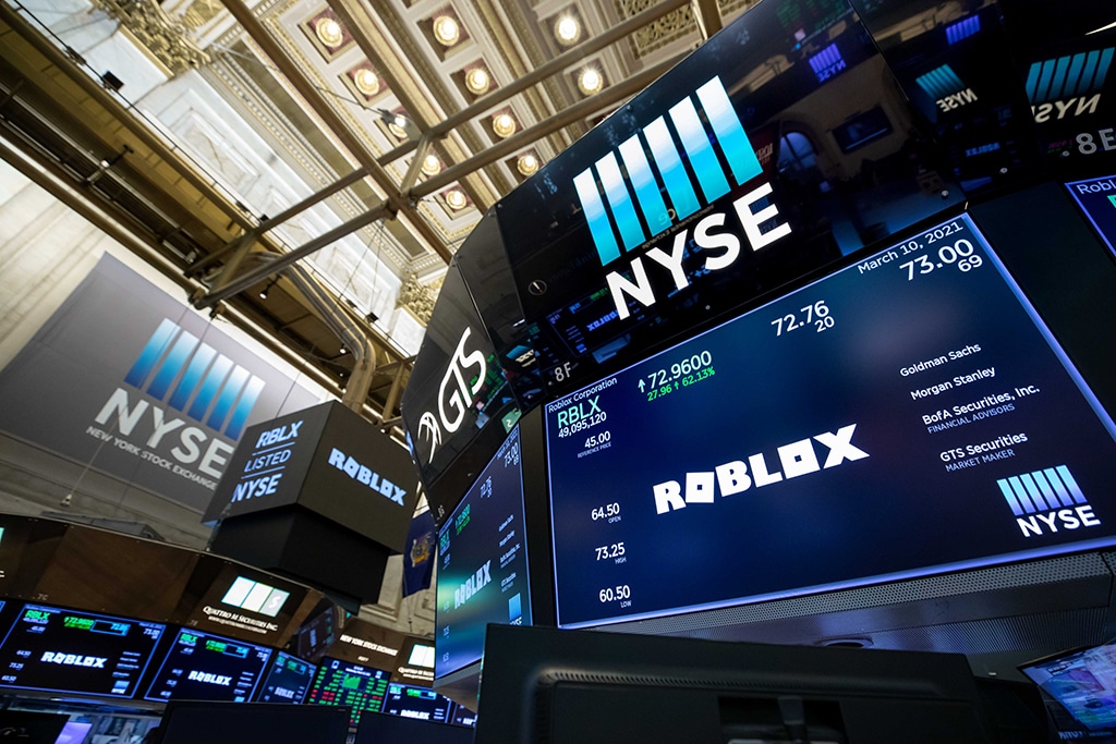 Roblox Online Gaming Platform Sees 38 Billion Valuation On Nyse Debut - roblox stock market value