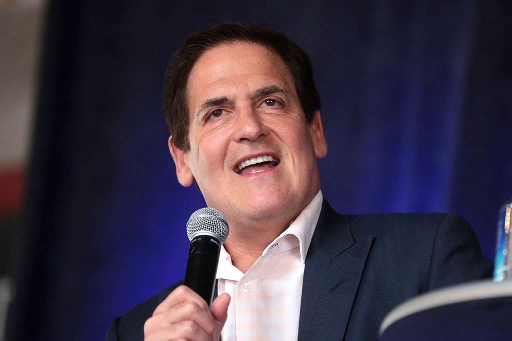 Billionaire Investor Mark Cuban Slams SEC for Unclear Regulations