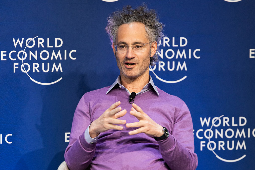 Palantir (PLTR) Stock Price Shoots 11% as Company Taps into AI Craze