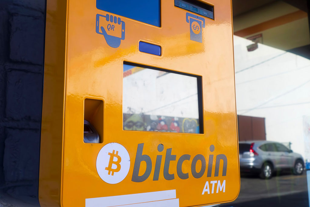 Global Bitcoin ATM Network Shrinks amid US Shutdowns