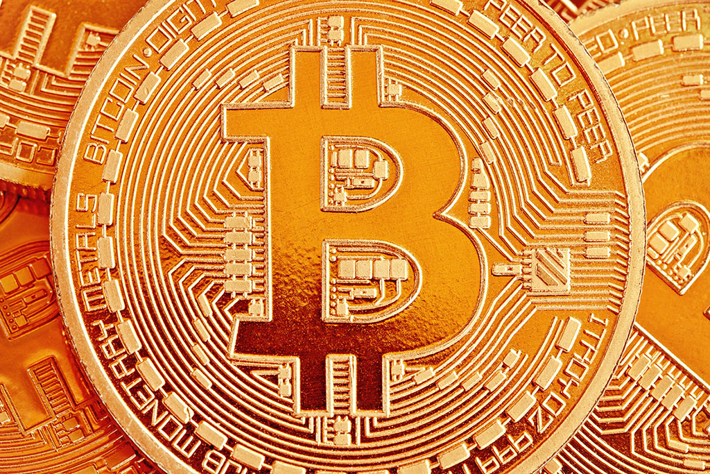 Bitcoin Might Be Biggest Winner as US Debt Crosses $35T Milestone