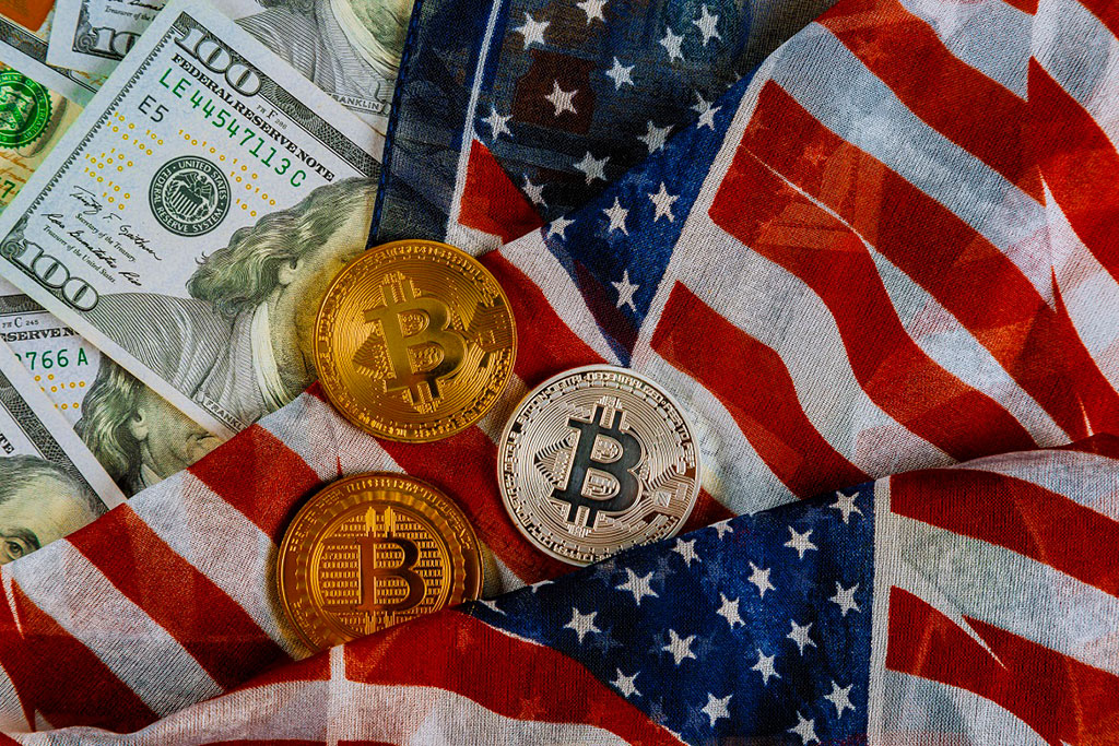 Peter Schiff Warns US Government Would Sell Entire Bitcoin Stack before Elections